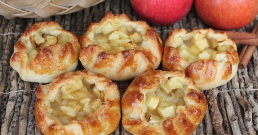 Відкриті пиріжки з яблуками - Це Смак